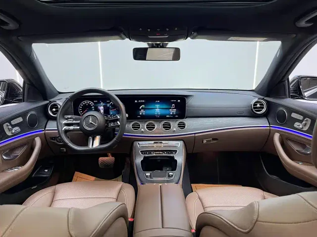 Mercedes-Benz E-Class — Фото автомобиля 19