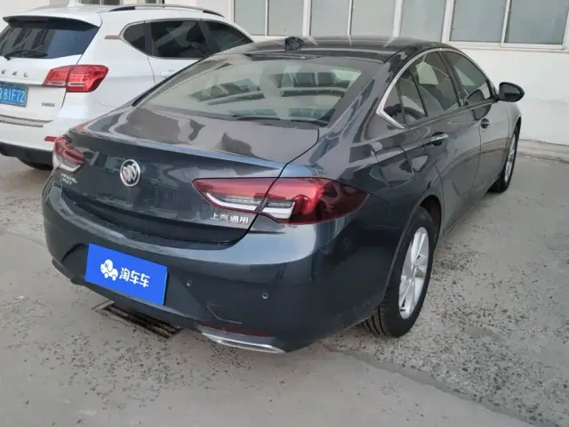 Buick Regal — Фото автомобиля 3