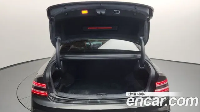 Genesis G80 Бензин 3.5 турбо AWD — Фото автомобиля 20