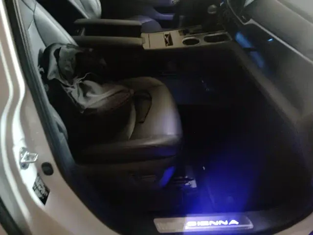 Toyota Sienna — Фото автомобиля 8