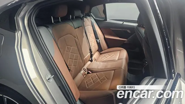 BMW 5-Series 5 серия (G60) 530i xDrive M Sport — Фото автомобиля 11