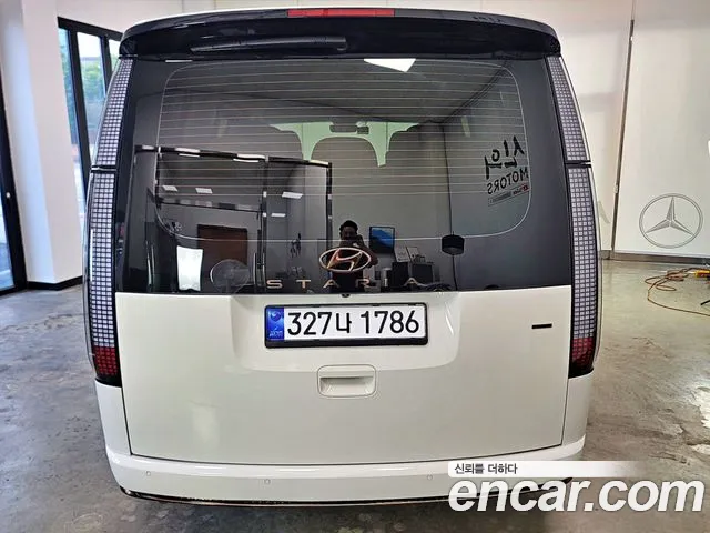Hyundai Staria Staria 4WD Lounge 9 мест — Фото автомобиля 4