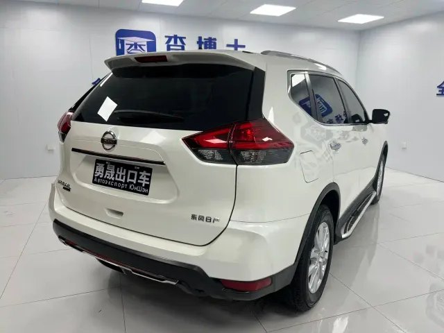 Nissan X-Trail — Фото автомобиля 6