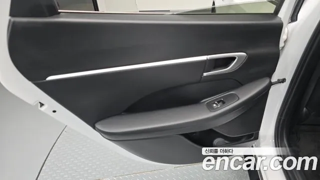 Hyundai Sonata Sonata Edge(DN8) 2.0 LPG(Для проката) — Фото автомобиля 24