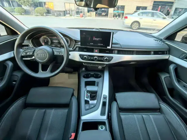 Audi A4L — Фото автомобиля 10