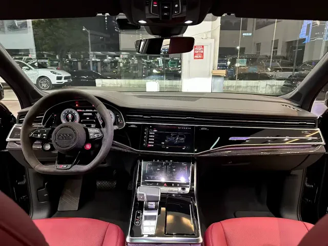 Audi Q7 — Фото автомобиля 7
