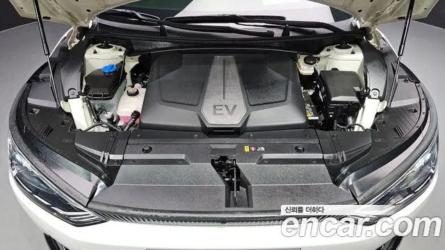 Kia EV6 — Фото автомобиля 6