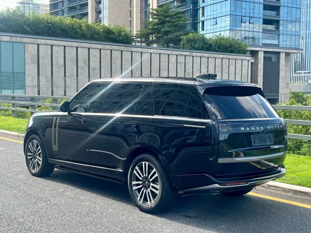 Land Rover Range Rover — Фото автомобиля 4