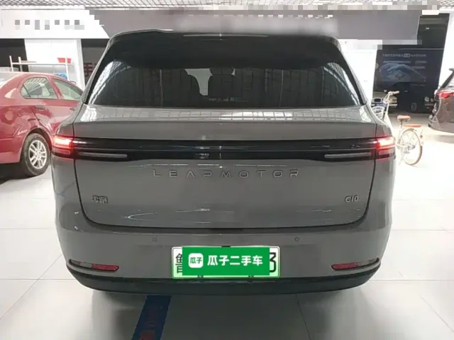 Leapmotor C10 — Фото автомобиля 5