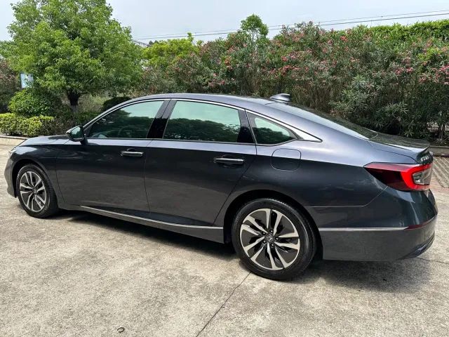 Honda Accord — Фото автомобиля 20