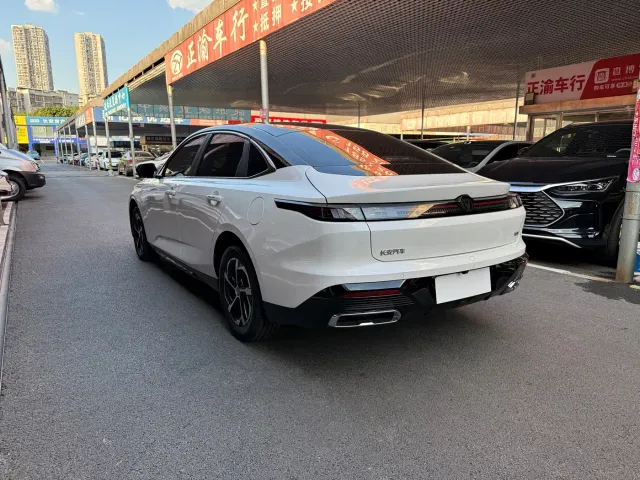 Changan Eado — Фото автомобиля 13