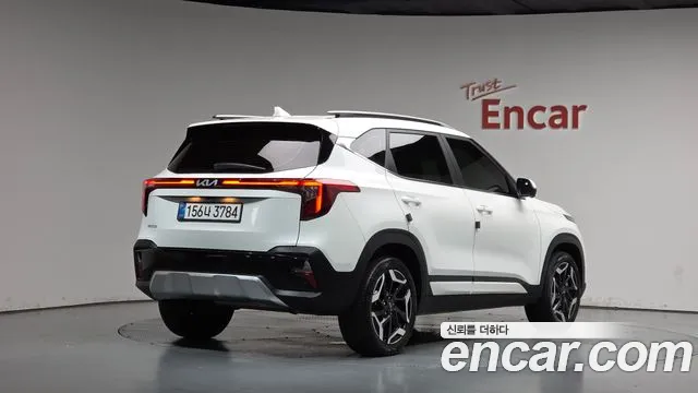 Kia Seltos — Фото автомобиля 2