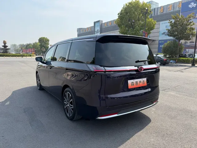 GAC Trumpchi E8 — Фото автомобиля 20