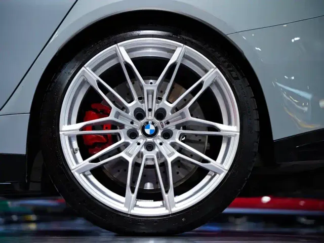 BMW BMW M3 2024 M3 Sedan M xDrive Competition — Фото автомобиля 10