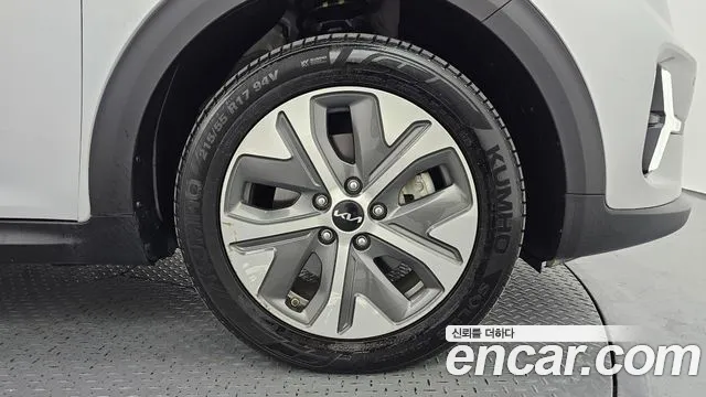 Kia Niro — Фото автомобиля 6