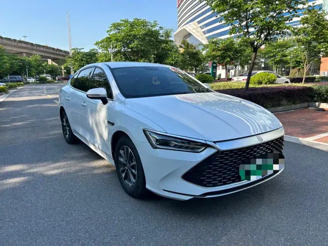 BYD Qin PLUS — Фото автомобиля 3