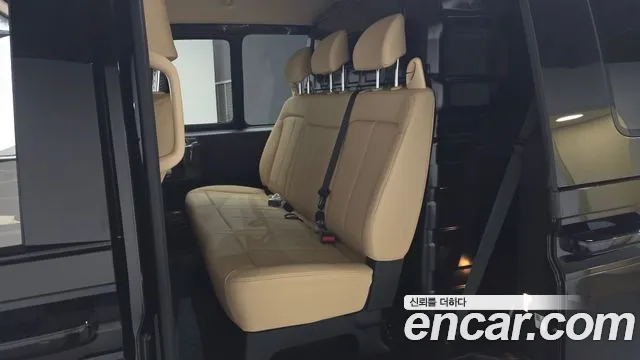 Hyundai Staria — Фото автомобиля 12