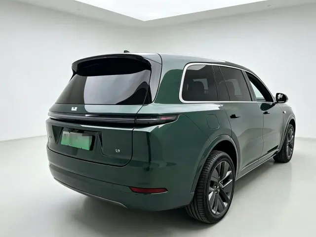 Li Auto L9 — Фото автомобиля 7