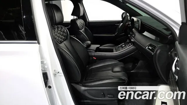 Hyundai Palisade Palisade Дизель 2.2 2WD — Фото автомобиля 11