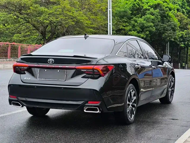 Toyota Avalon — Фото автомобиля 6