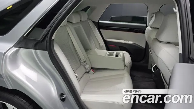 Hyundai Grandeur GN7 — Фото автомобиля 17