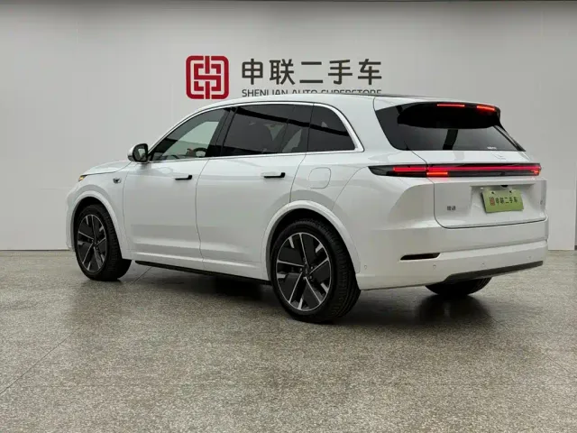 Li Auto L7 — Фото автомобиля 2