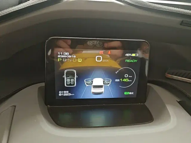 Wuling NanoEV — Фото автомобиля 11