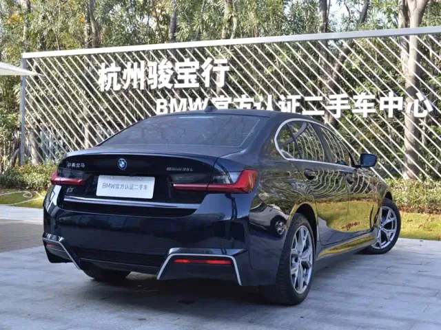 BMW i3 — Фото автомобиля 5