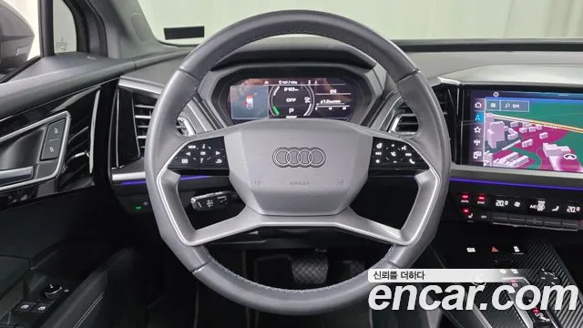 Audi Q4 e-tron F4 — Фото автомобиля 30
