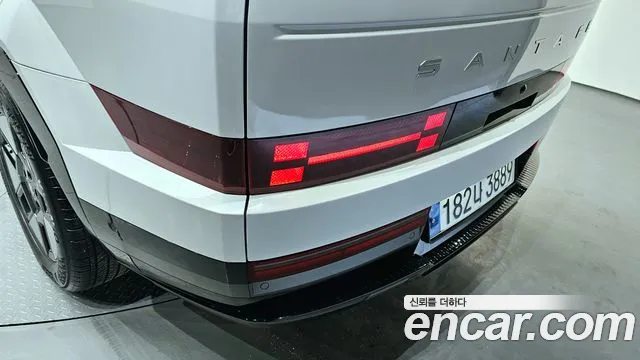 Hyundai Santafe — Фото автомобиля 21