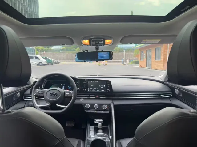 Hyundai Elantra — Фото автомобиля 8