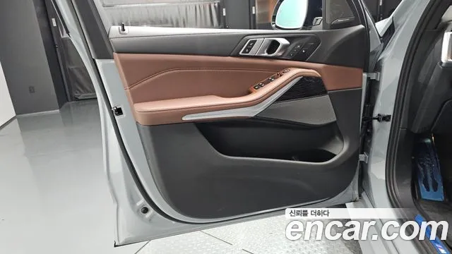 BMW X5 xDrive 40i M Sport — Фото автомобиля 20