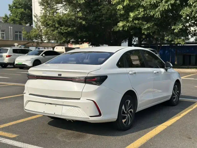 BAIC Beijing U5 PLUS — Фото автомобиля 8