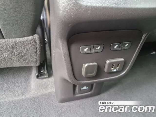 ChevroletGMDaewoo Equinox Новый Next Equinox 2WD Premier — Фото автомобиля 18