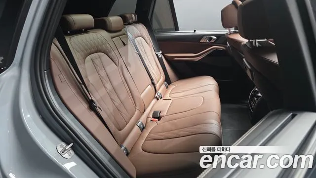 BMW X5 xDrive 40i M Sport — Фото автомобиля 11