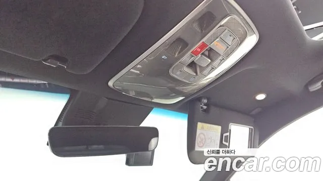 Genesis GV70 — Фото автомобиля 30