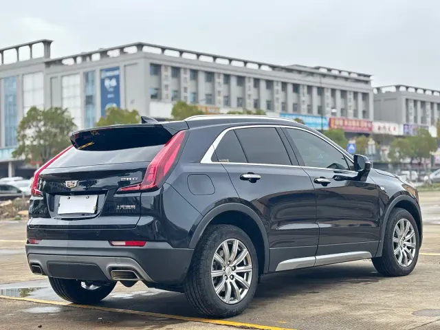 Cadillac XT4 — Фото автомобиля 8