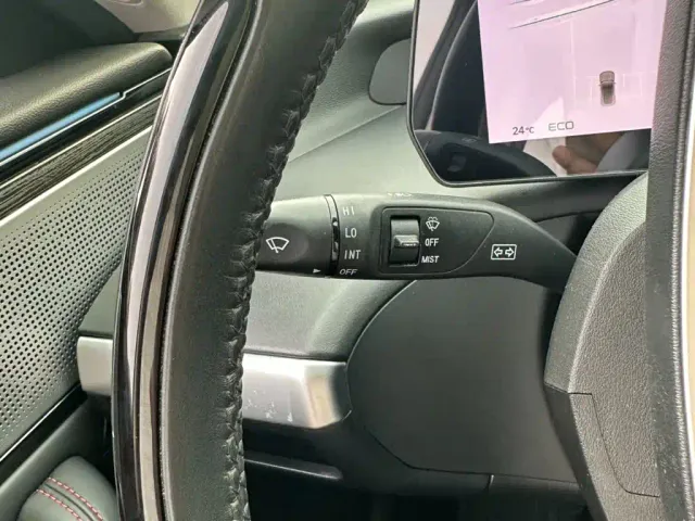 Xpeng P7 — Фото автомобиля 21