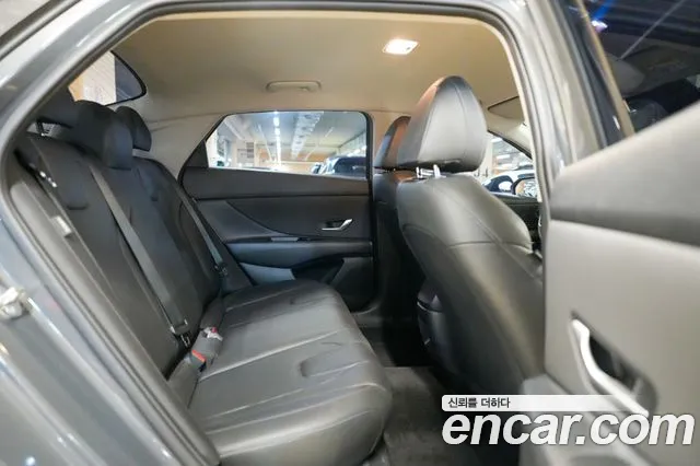 Hyundai AVANTE Новый Avante (CN7) — Фото автомобиля 16
