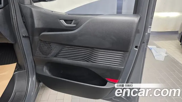 Hyundai Staria — Фото автомобиля 14