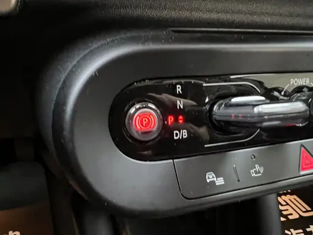 MINI Electric MINI ACEMAN — Фото автомобиля 23