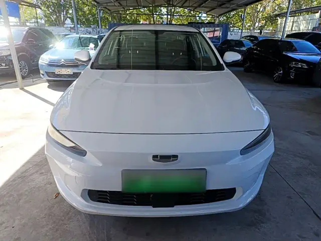 Geely Geometry A — Фото автомобиля 2