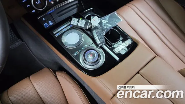 Genesis G80 Бензин 2.5 турбо 2WD — Фото автомобиля 9