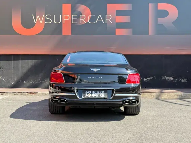 Bentley Flying Spur — Фото автомобиля 4