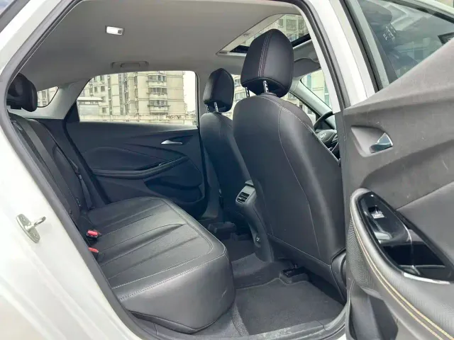 Buick Verano — Фото автомобиля 18