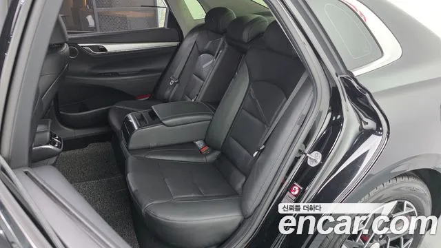 Hyundai Grandeur (New) Hybrid — Фото автомобиля 16
