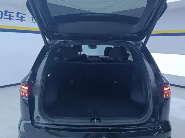 Geely Xingyue L — Фото автомобиля 4
