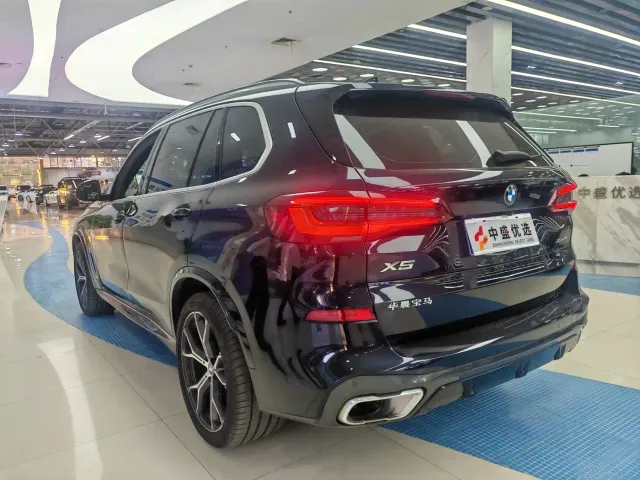 BMW X5 — Фото автомобиля 9