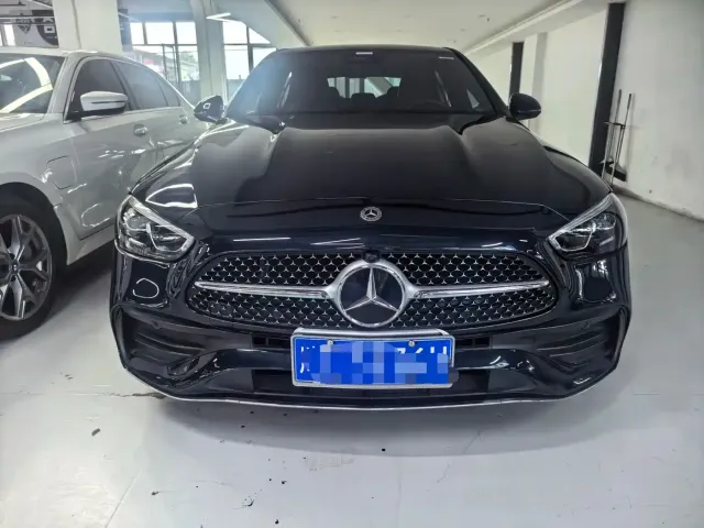 Mercedes-Benz C-Class — Фото автомобиля 2