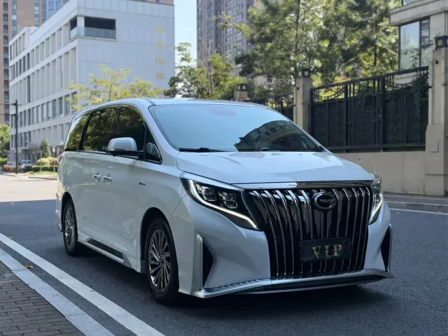 GAC Trumpchi M8 — Фото автомобиля 3